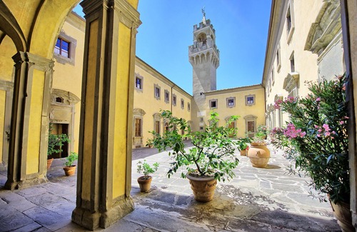 Montegufoni Otro | Castle Apartment en Montegufoni con 4 habitaciones, capacidad 9