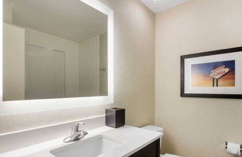 Columbia Hotel | Gallus Stadium Park Inn, Ascend Hotel Collection