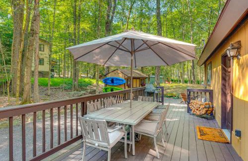 Pocono Lake Casa | Game Room and Hot Tub Pine Bear Pocono Lake Cabin