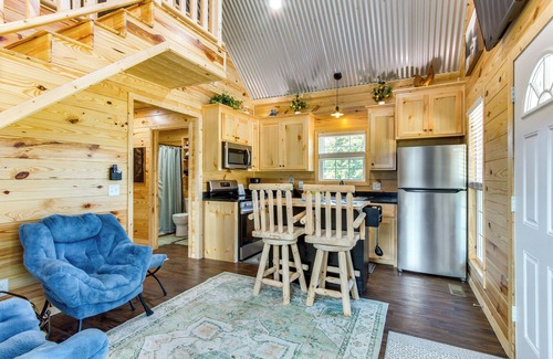 Slocomb Casa | Gaming Loft: ATV-Friendly Home in Slocomb