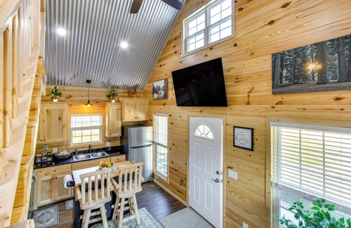 Slocomb Casa | Gaming Loft: ATV-Friendly Home in Slocomb