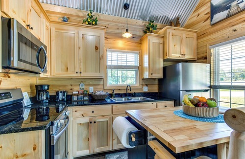 Slocomb Casa | Gaming Loft: ATV-Friendly Home in Slocomb