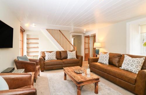 Elgin Casa | Garden Cottage