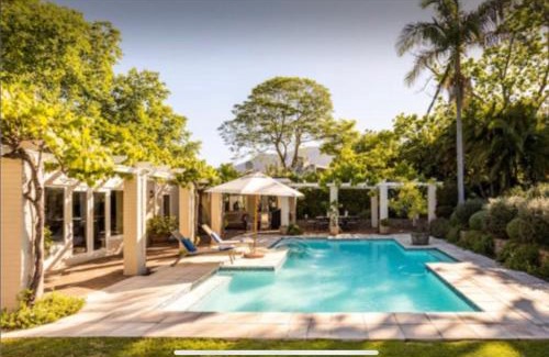 Constantia Casa | Garden Cottage - Leafy Constantia Guest House