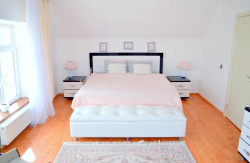 Baku Casa | Garden Cottage near Beach, Airport