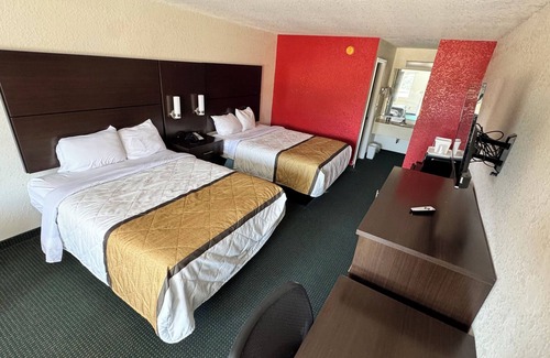 Pine Mountain Hotel | Garden Inn & Suites