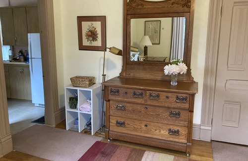 Iowa City Apartamento | Garden View apartment