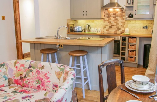 Nantwich Cabaña | CASA DE JARDINEROS, admite mascotas, con un jardín en Woore, Ref 975453