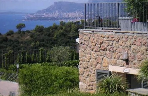 San Giacomo Villa | Apartamento Gardenia cerca de Bordighera con una vista encantadora de Montecarlo