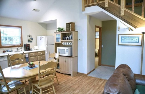 Norfork Chalet De Esquí | "Gardenside Chalet" Walk-in Norfork River Access in Norfork, AR