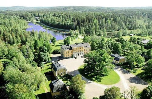 Garpenberg Hotel | Garpenbergs Slotts Stallmästarhotell