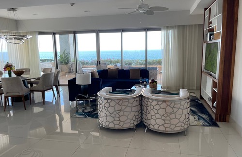 Cabo San Lucas Complejo | GARZA BLANCA CABO 5-DIAMOND 3 BEDRM WATERFRONT PENTHOUSE