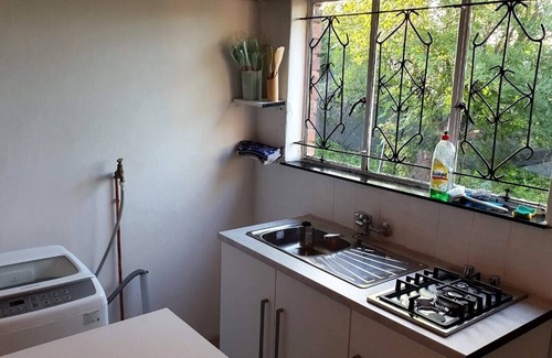 Maseru Condominio | Gated Luxury Corporate Apartment, 2 Bedroom Maseru FREE WIFI, 15 min to Downtown