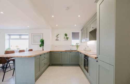 Cropthorne Cabaña | Gatekeepers Cottage - Idyllic 4 Bed Rural Escape