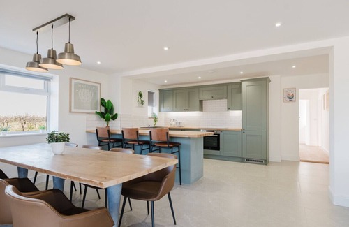 Cropthorne Cabaña | Gatekeepers Cottage - Idyllic 4 Bed Rural Escape