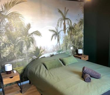 Villeneuve-sur-Lot Apartamento | Gatsby Room - Élégance et Intimité des Années 20 !