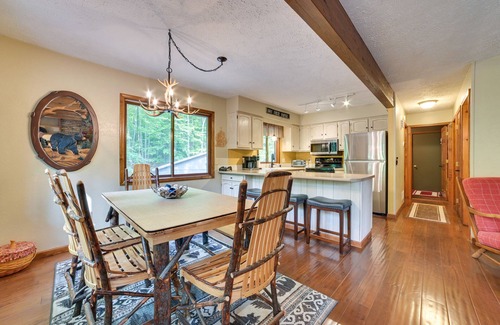 Michaywe Cabina | Gaylord Cabin w/ Game Room + Lake Access!