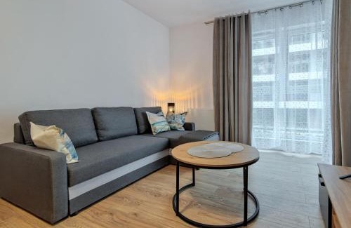Emaus Apartamento | Gdańsk Siedlce Apt - Parking & Balcony - by Rentujemy