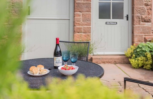 Penrith Cabaña | Geltsdale Hows, Kirkoswald - a cottage that sleeps 3 guests in 2 bedrooms