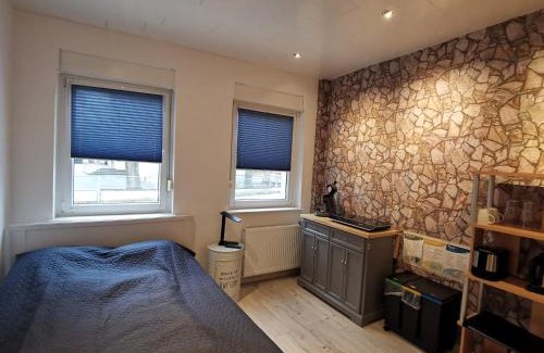 Swisttal Casa | Gemütliches Zimmer mit eigenem Bad und Küche