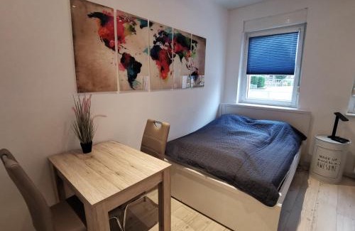 Swisttal Casa | Gemütliches Zimmer mit eigenem Bad und Küche