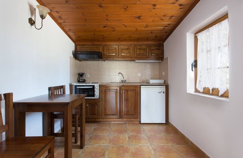 Xifias Casa | Georgia's Houses - Melitzanakia