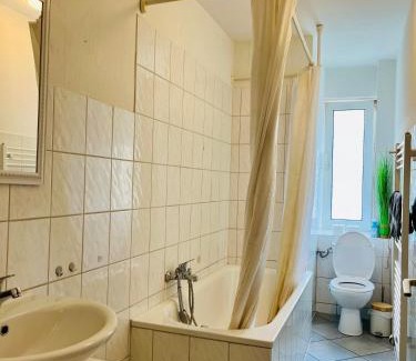 Nord-Holland Apartamento | Geräumige Wohnung im Herzen Kassels