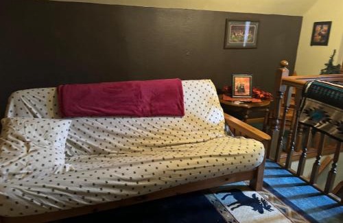 Currie Villa | Getaway with a small town feel