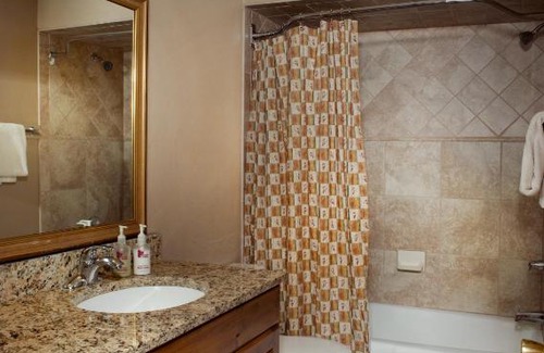Matterhorn Village Complejo | GetAways at Eagle Point Resort
