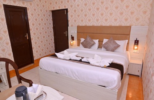 Moga Hotel | GILDEN HOTEL