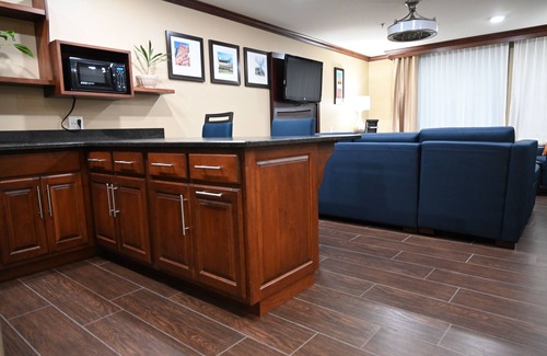 Pulaski Hotel | Giles Hotel Inn & Suites