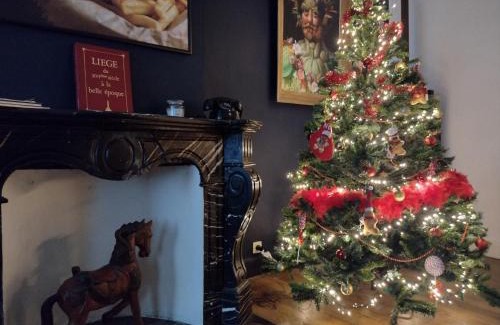 Feronstree et Hors-Chateau Apartamento | GITADIN - Deluxe Suite Rousseau - Historical center