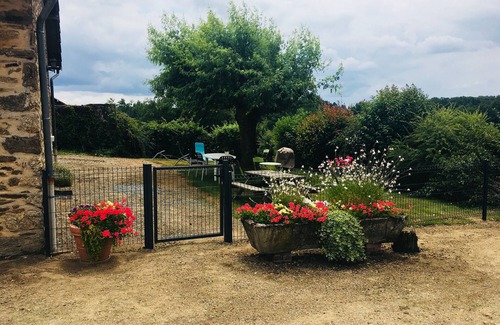 Troche Casa | Gite à la Ferme à 5 Minutes de Pompadour Cité du Cheval