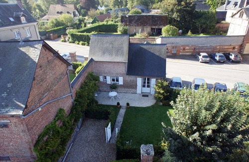 Cleres Cabaña | GITE DE LA CLERETTE, poco acogedor nido, bonito pueblo turístico, tiendas, SNCF