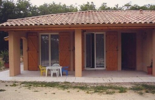 Lauzerte Cabaña | Cómodo llena de calma Encantadora casa de campo en la naturaleza con las cigarras