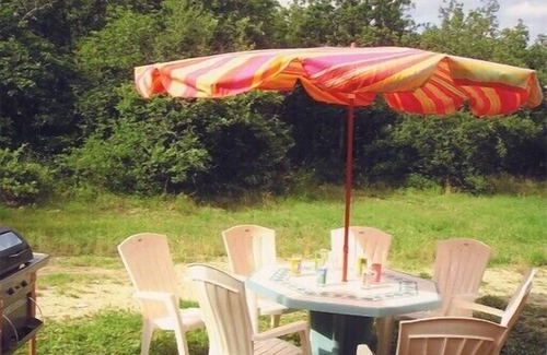 Lauzerte Cabaña | Cómodo llena de calma Encantadora casa de campo en la naturaleza con las cigarras