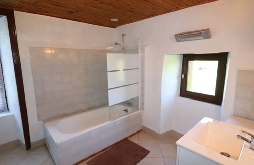 Leynhac Cabaña | Gite Leynhac, 3 bedrooms, 5 persons