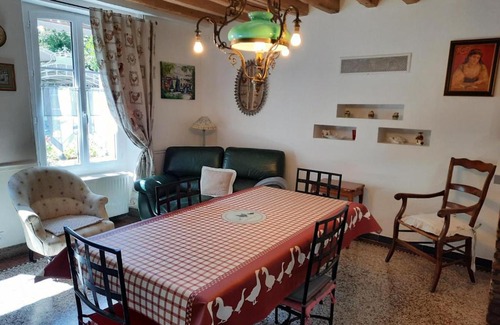 Romilly-sur-Seine Casa | Gîte Romilly-sur-Seine, 3 pièces, 5 personnes - FR-1-543-184