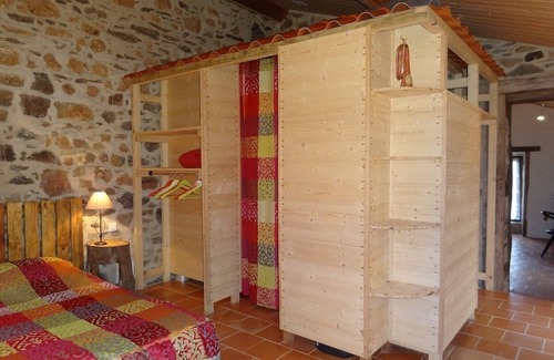 Saint-Hilaire-Bonneval Casa | Gites Sthilbon - Le Menudet. 2 Pièces de 40 m2 Terrasse et vue sur la Campagne