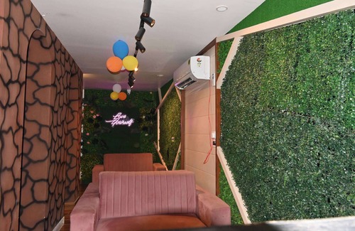 Varanasi Hotel | GK Hotel and Restaurant