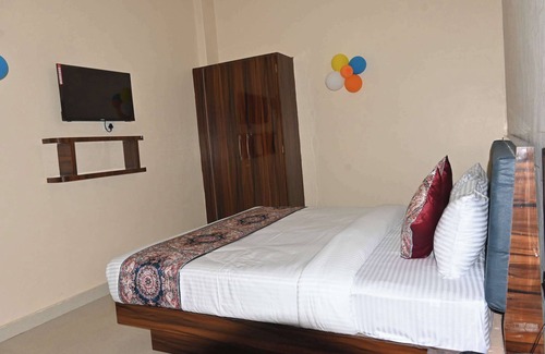 Varanasi Hotel | GK Hotel and Restaurant