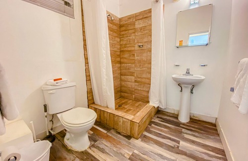 Ponce Centro Apartamento | Gladiolas 1206