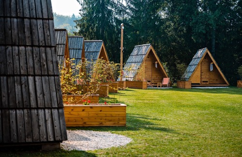 Kamnik Alquiler De RV | Glamping FOREST EDGE