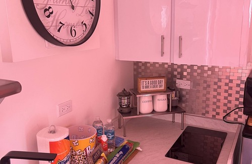 Mayaguez Alquiler De RV | Glamping Mayaguez a delightful 20' container by My West Little Corner