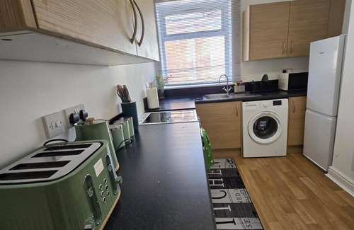 Wolverhampton Apartamento | Glams Cozy City Apartment in Wolverhampton