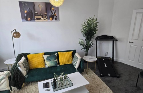 Wolverhampton Apartamento | Glams Cozy City Apartment in Wolverhampton