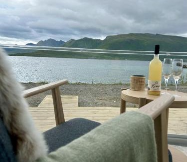 Andoy Otro | Glass domes at Arctic Ocean Lodge