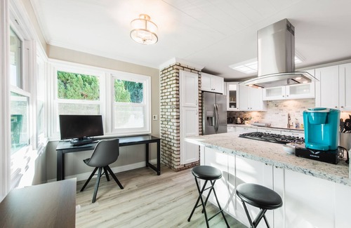 Glendora Casa | Glendora Getaway! Southern California home vacation rental.