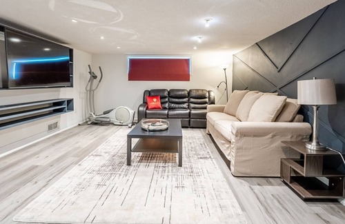 Mineola Casa | GLOBALSTAY. Gorgeous 4BR House in Mississauga. Swimming Pool