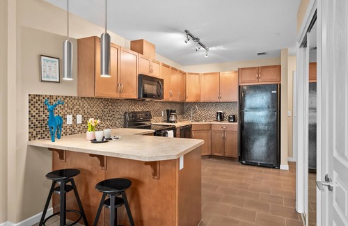 Victoria Park Apartamento | GLOBALSTAY . Modern DT Condo. Balcony. Free Parking. Gym.